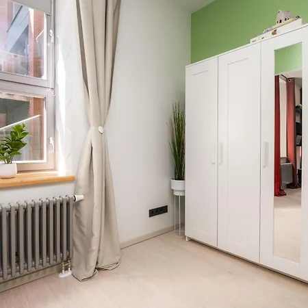 Spacious And Modern Centre Deluxe Entire Flat For Business And Apartment Parnu